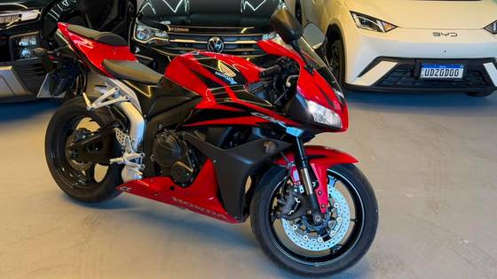 HONDA CBR 600RR HONDA CBR 600RR